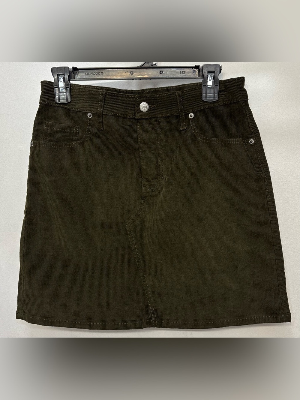 Old Navy Olive Green High Rise Corduroy Mini Skirt W Pockets Women’s Size 0 NWOT